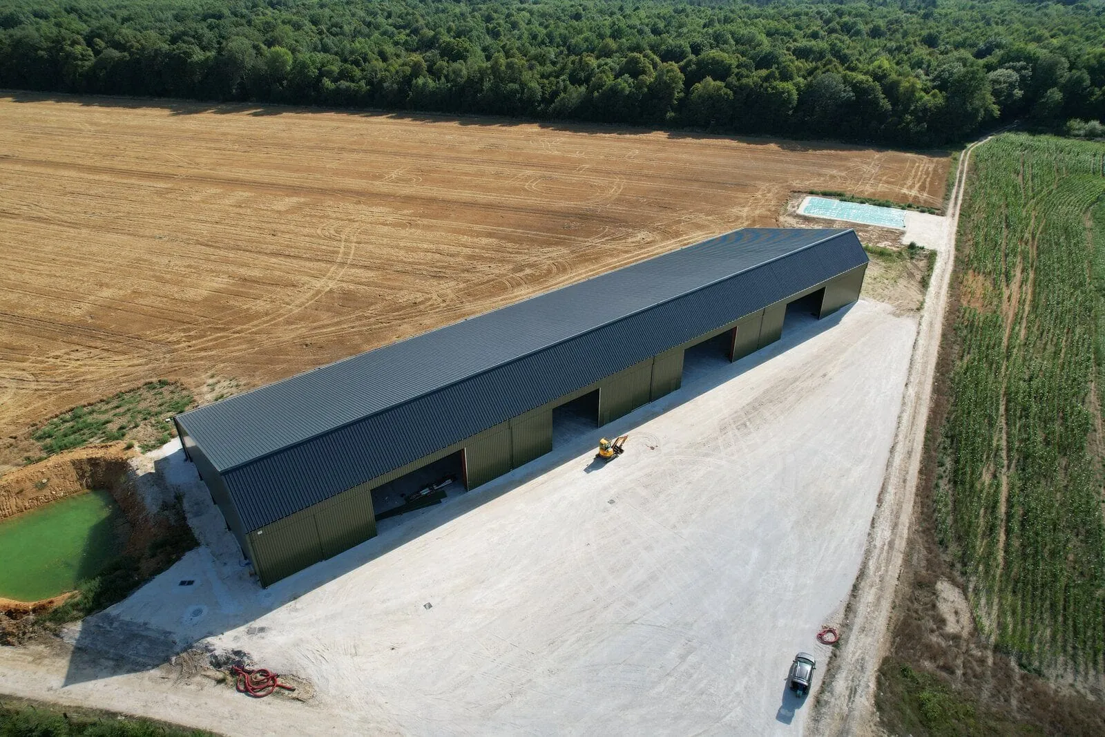 Vue aérienne du site de déconditionnement Les Gloutons à Presles-en-Brie en Seine-et-Marne